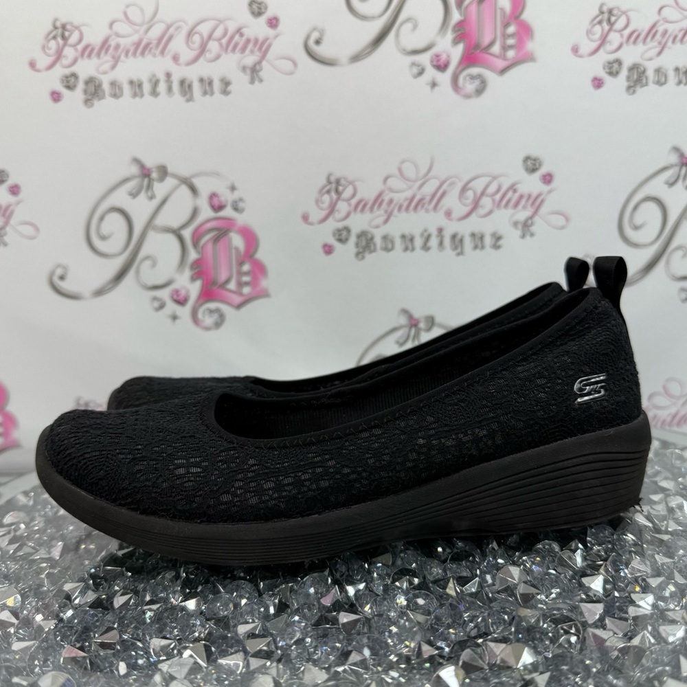 Skechers flats slip on memory foam air cooled Women's Black Textured Flats